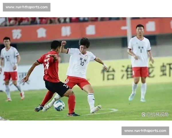 苏超现象:当纯粹足球点燃全民狂欢 苏超现象:当纯粹足球点燃全民狂欢