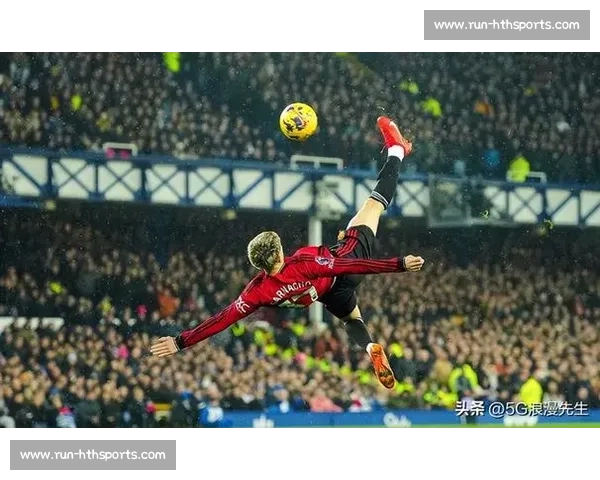 罗马诺：加纳乔转会勒沃库森遇阻，球员铁心留英超复仇老帅